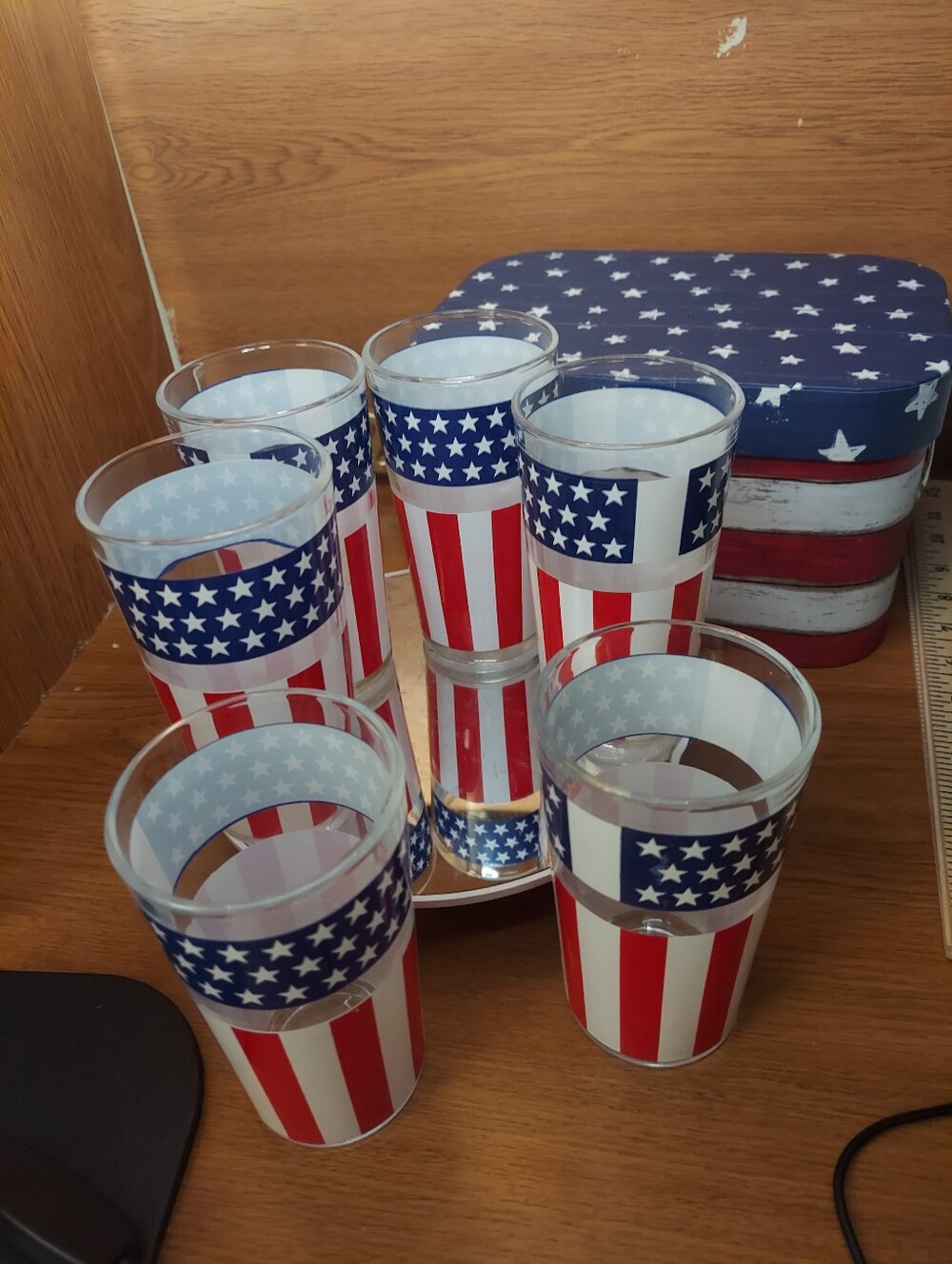 6 Vintage 1970's Libbey Stars Stripes Glasses W/Carrying Box Red White Blue Flag